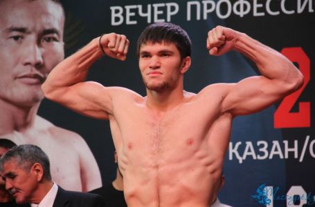 Али Ахмедов латвиялық боксшымен жұдырықтасады