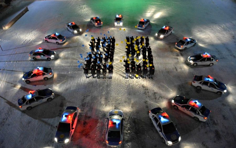 СҚО полицейлері Тәуелсіздіктің 25 жылдығына орай авто-флешмоб жасады