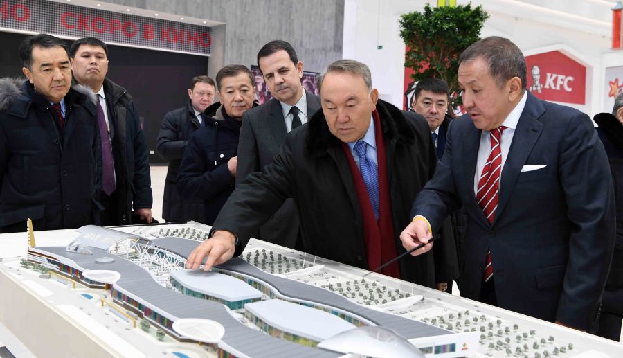 Назарбаев «ЭКСПО-2017» нысандарын аралап көрді