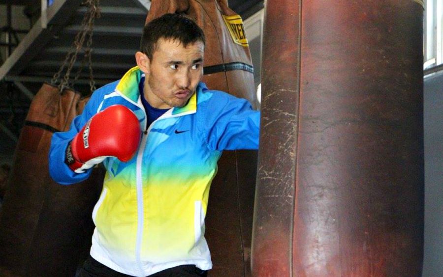 Қанат Ислам қазақтың жас боксшыларын өз командасына шақырды