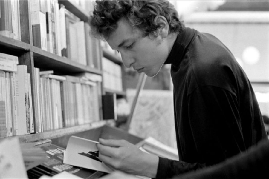Ұлылар ұсынған кітап тізімі: Боб Дилан