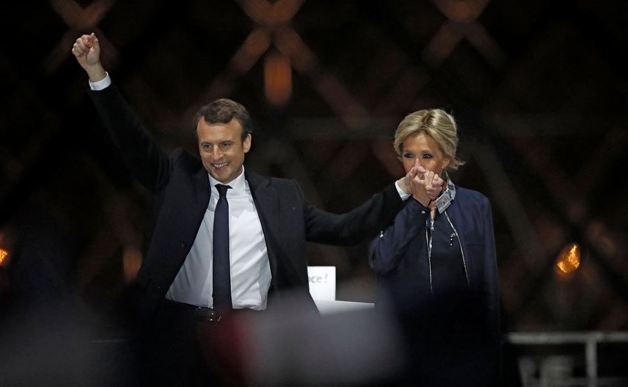 39 жасында Францияның президенті атанған Макрон жайлы не білеміз?