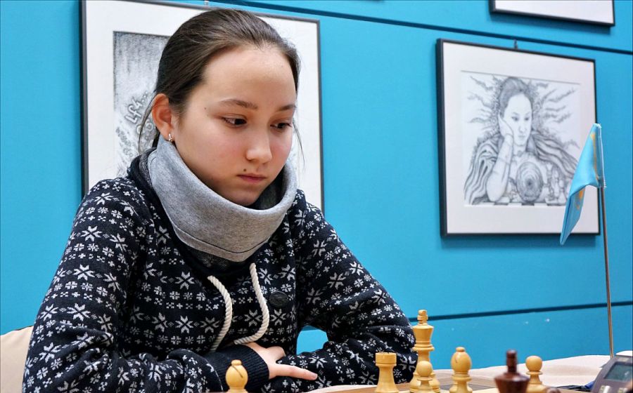 Шахматтан ерлер арасында гроссмейстер атанған тұңғыш қазақ қызы