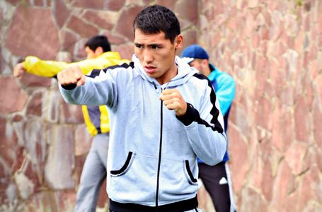 Жәнібек Әлімханұлы Астанада бразилиялық боксшымен жұдырықтасады