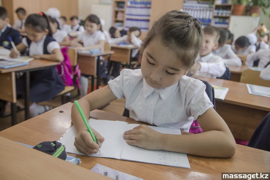 12 жылдық білім беру жүйесіне өтуге қазақстандықтардың көзқарасы 