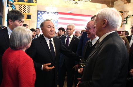 Назарбаев АҚШ-та Трамптан басқа кімдермен кездесті?