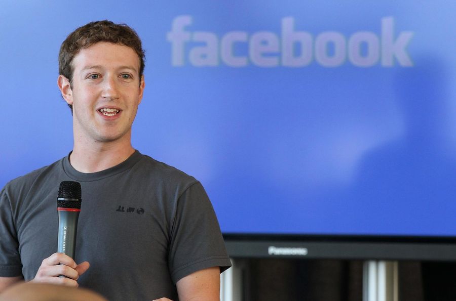 Неліктен Цукерберг 2018 жылы Facebook саясатын өзгертеді? 