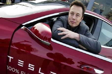 "Tesla" қызметкерлерінің 9 пайызын  жұмыстан босатады 