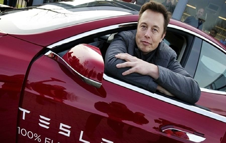 "Tesla" қызметкерлерінің 9 пайызын  жұмыстан босатады 