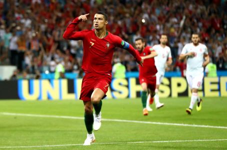 Роналду хет-трик жасаған ойында Португалия Испаниямен тең түсті