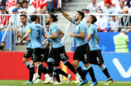 Уругвай құрамасы "А" тобында бірінші орын алды