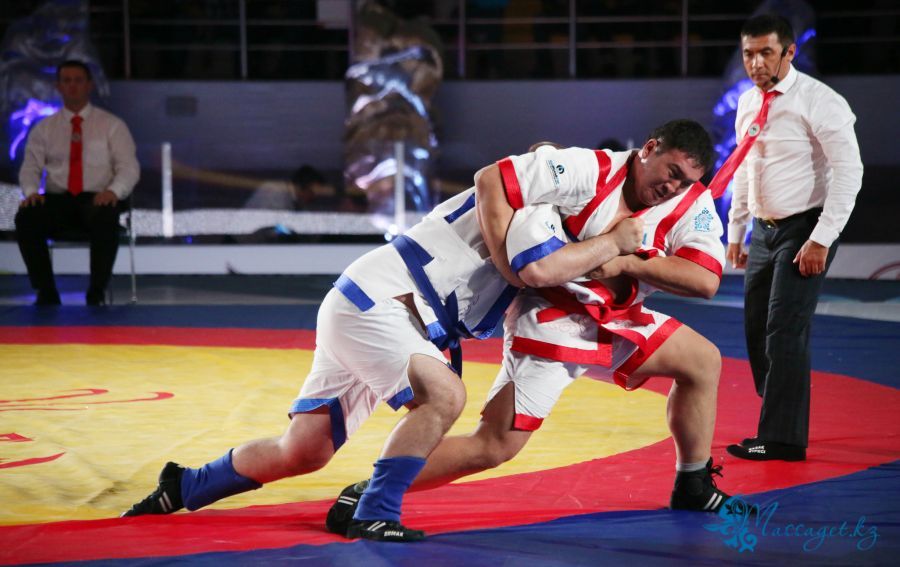 Астанада "Қазақстан барысы" республикалық турнирі басталды