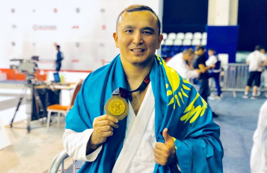 Қазақ спортшысы джиу-джитсудан әлем чемпионы атанды