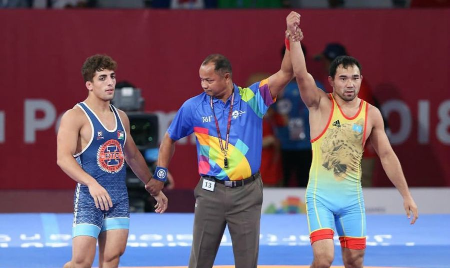 Қазақ балуандары Азия ойындарының алғашқы күні 3 медаль иеленді