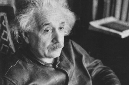 Эйнштейн хатының көшірмесі табылды 