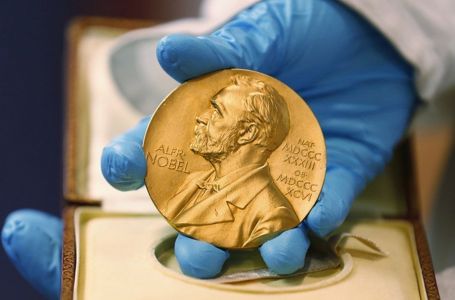 Медицина және физиология бойынша "Нобель" сыйлығы лауреаттары анықталды 