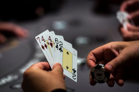 Facebook нейрожүйесі покер чемпиондарын жеңіп кетті 