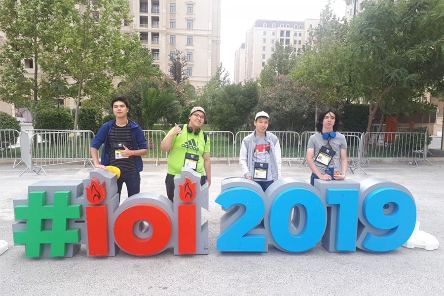 Қазақстандық оқушылар Әзербайжандағы олимпиадада төрт медаль иеленді