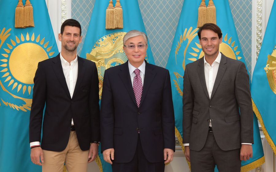 Мемлекет басшысы әйгілі теннисшілер Рафаэль Надаль және Новак Джоковичпен кездесті
