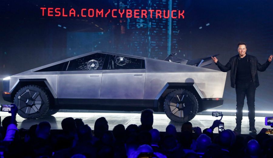 Tesla онжылдықтың үздік автомобиль компаниясы атанды