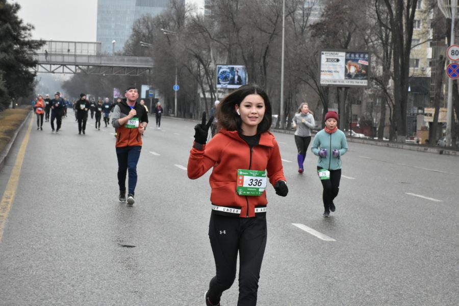 Алматыда Қысқы жүгіру өтті