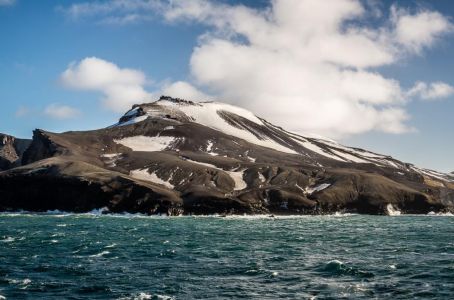 Антарктидадан жаңа арал табылды