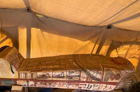 Мысырдан 2500 жыл бұрын көмілген саркофаг табылды