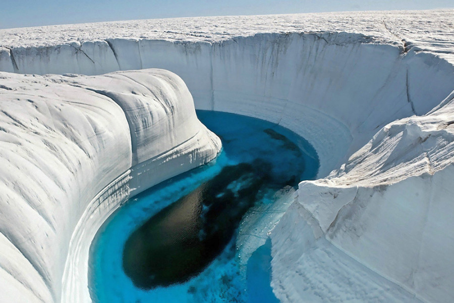 70 жылда алғаш рет Гренландия тауларына қардың орнына жаңбыр жауды
