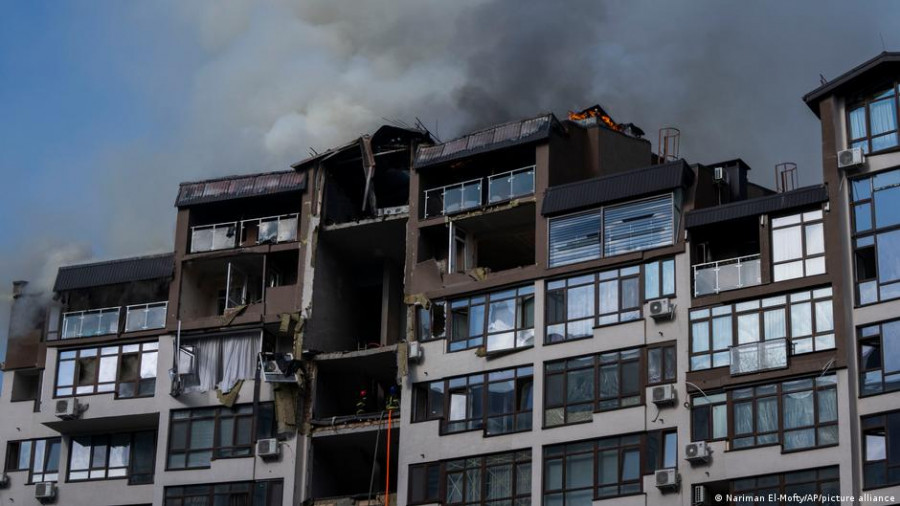 Киевке зымыранмен шабуыл жасалды: Ресей азаматы зардап шекті
