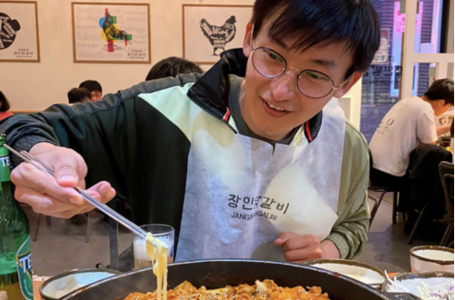 "Ет қымбат". Қазақстандық студент Кореядағы өмірі туралы айтты