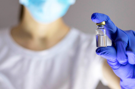 Желіде коронавирусқа қарсы вакциналардың жаңа жанама әсері туралы фейк тарады