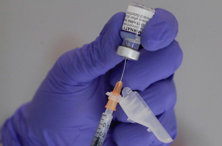 Желіде міндетті вакцинациялау туралы заң қабылданатыны туралы жалған ақпарат тарады