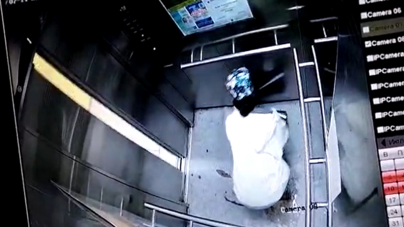 Нұр-Сұлтанда лифт ішінде дәрет сындырған медицина қызметкері қамауға алынды