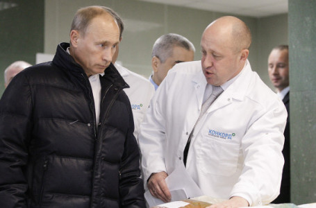 АҚШ "Путиннің аспазы" туралы ақпаратқа сыйақы берілетінін жариялады