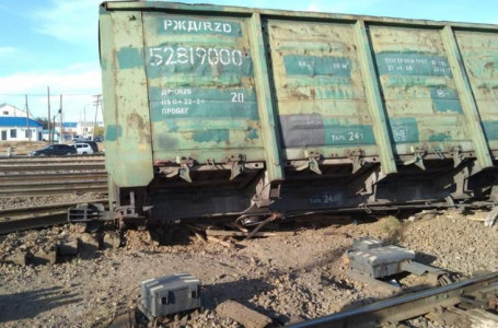 Атырау облысында төрт жүк вагоны рельстен шығып кетті