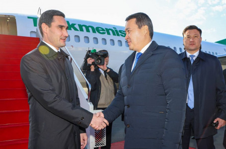 Түрікменстан президенті Қазақстанға алғаш рет сапармен келді