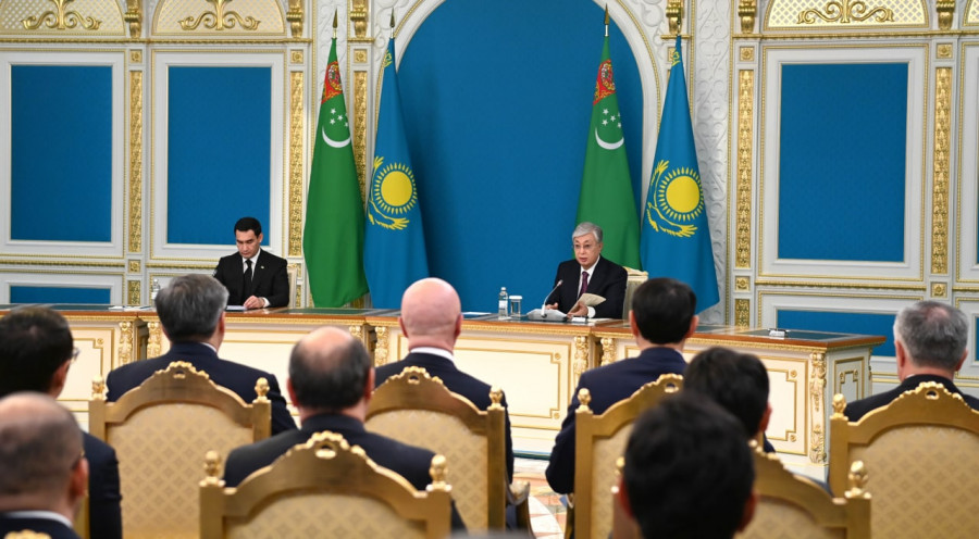 Қазақстан мен Түрікменстан президенттері журналистердің сұрақтарына жауап берді