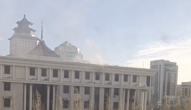 Астанада Қорғаныс министрлігінің ғимаратында өрт шықты