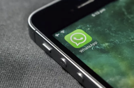 WhatsApp мессенджері мыңдаған смартфонда істен шығады