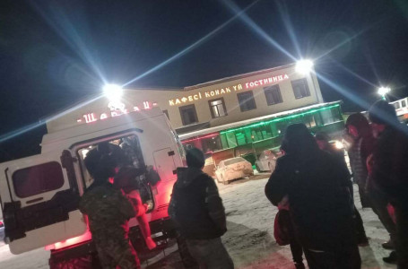 Ақтөбе облысындағы тасжолда 33 жолаушысы бар автобус тұрып қалды