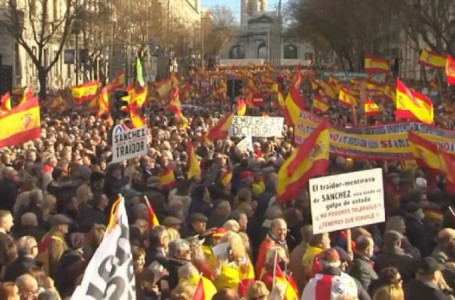 Мадридте 30 мыңнан аса адам наразылыққа шықты