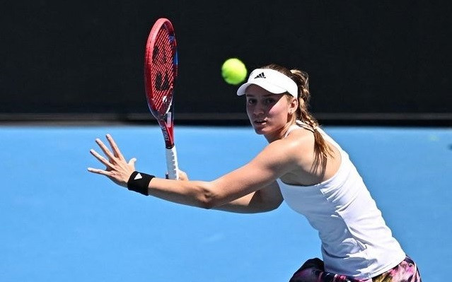 Тарихи жеңіс! Рыбакина Australian Open турнирінің жартылай финалына шықты