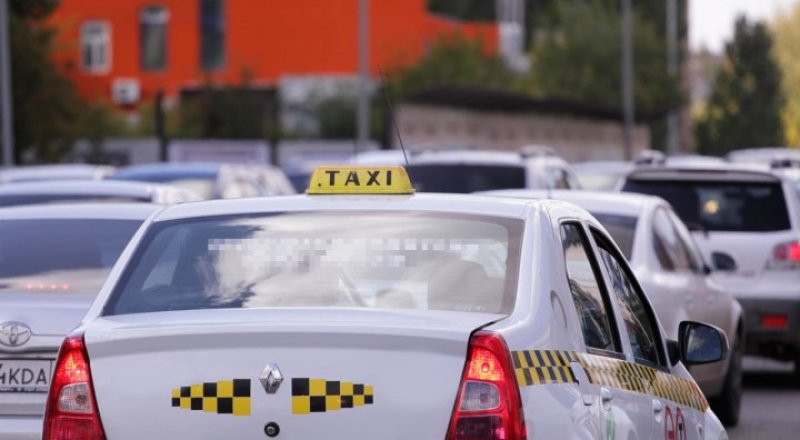 Елордада заңсыз жұмыс істеген шетелдік такси жүргізушілері анықталды