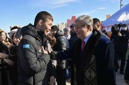 Тоқаев пен Рахмонов Астанадағы Наурыз мерекесінде кездесті