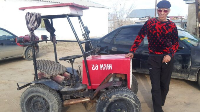 Ақтөбе облысының тұрғыны трактор құрастырып шығарды