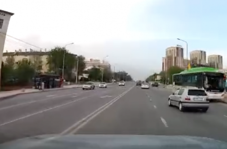 Шымкентте жүргізушісі жоқ автобус қарсы жолаққа шығып кетті: 4 адам қаза тапты