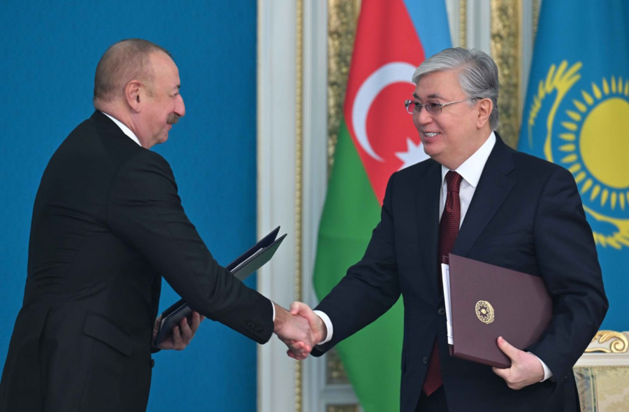 Әзербайжан президентінің Астанаға ресми сапарында қандай құжаттарға қол қойылды?