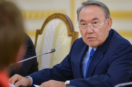 "Көп нәрсені сұрар едім". Танымал журналист Назарбаев туралы айтты