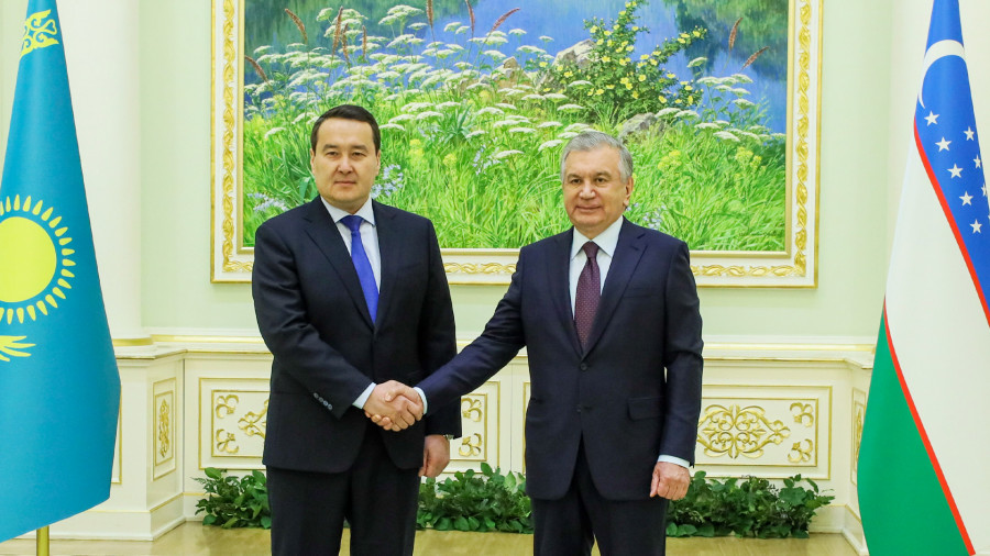Смайылов Өзбекстан президентіне Тоқаевтың сәлемін жеткізді