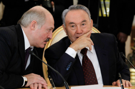 СІМ Назарбаев пен Лукашенконың телефон арқылы сөйлесуіне қатысты пікір білдірді
